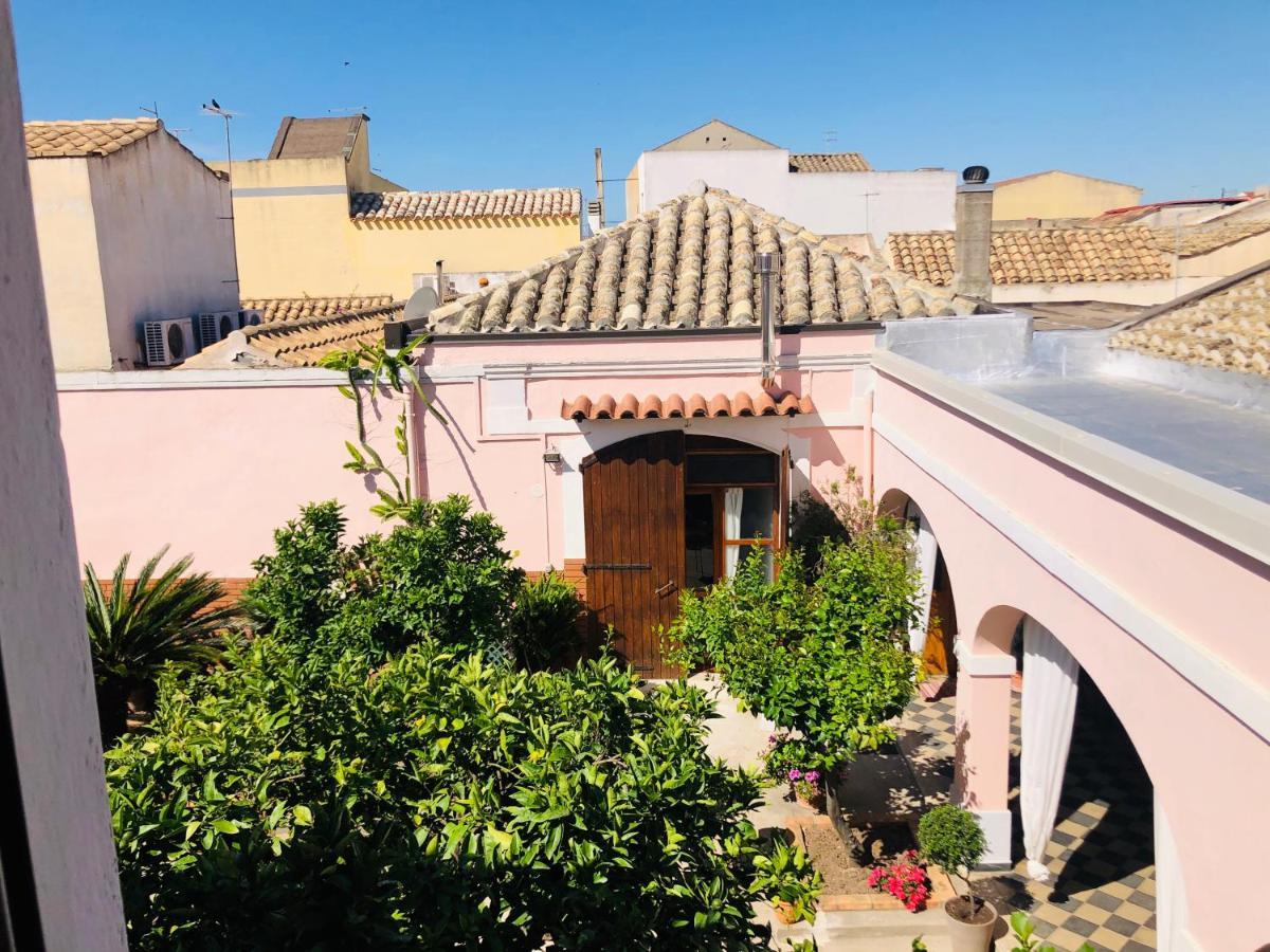 Il Granaio - Luxury Private Double Room Monserrato Bagian luar foto